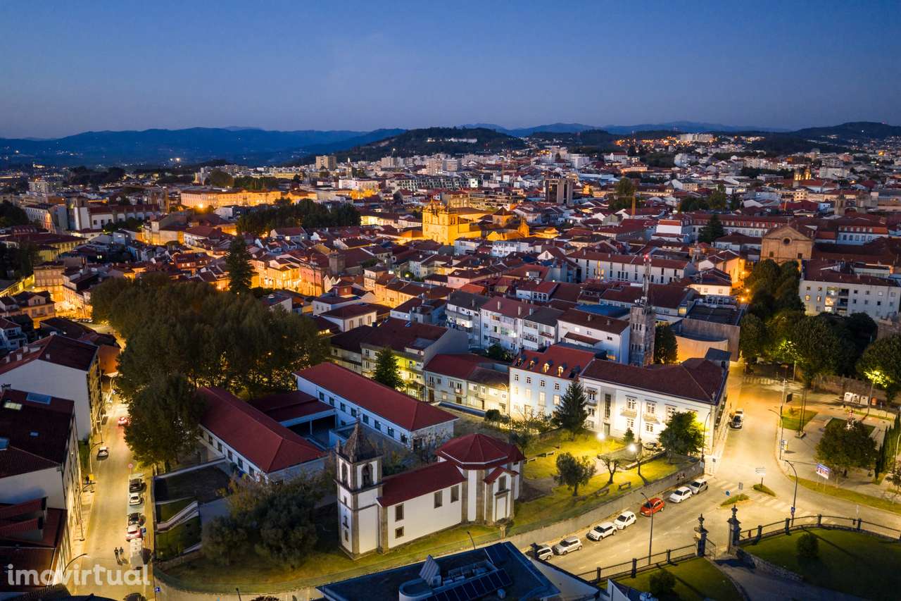 Apartamento T3 de luxo no Centro Histórico de Braga - Grande imagem: 5/57