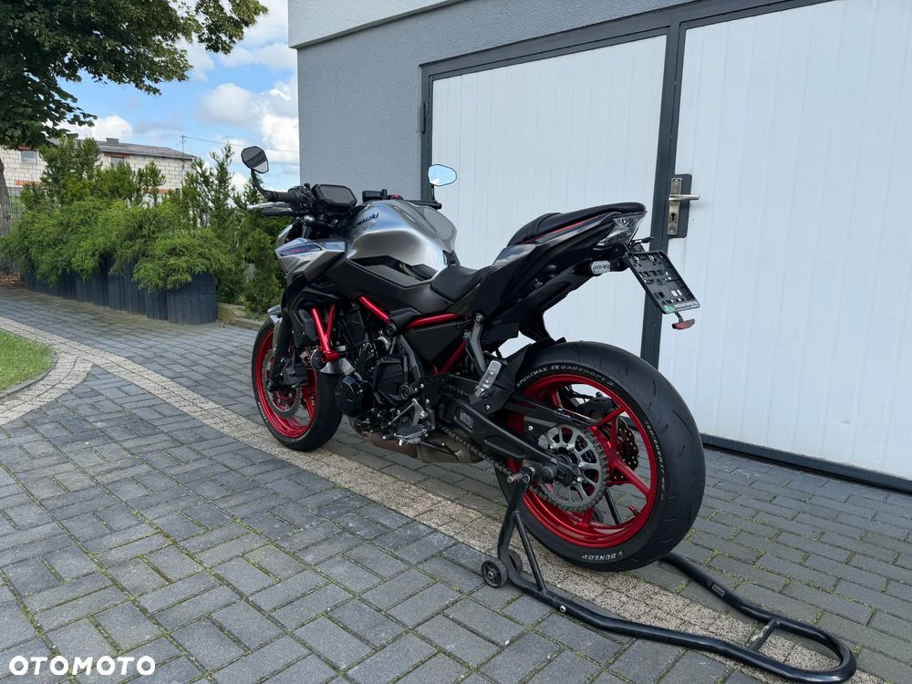 Kawasaki Z 650 - 7