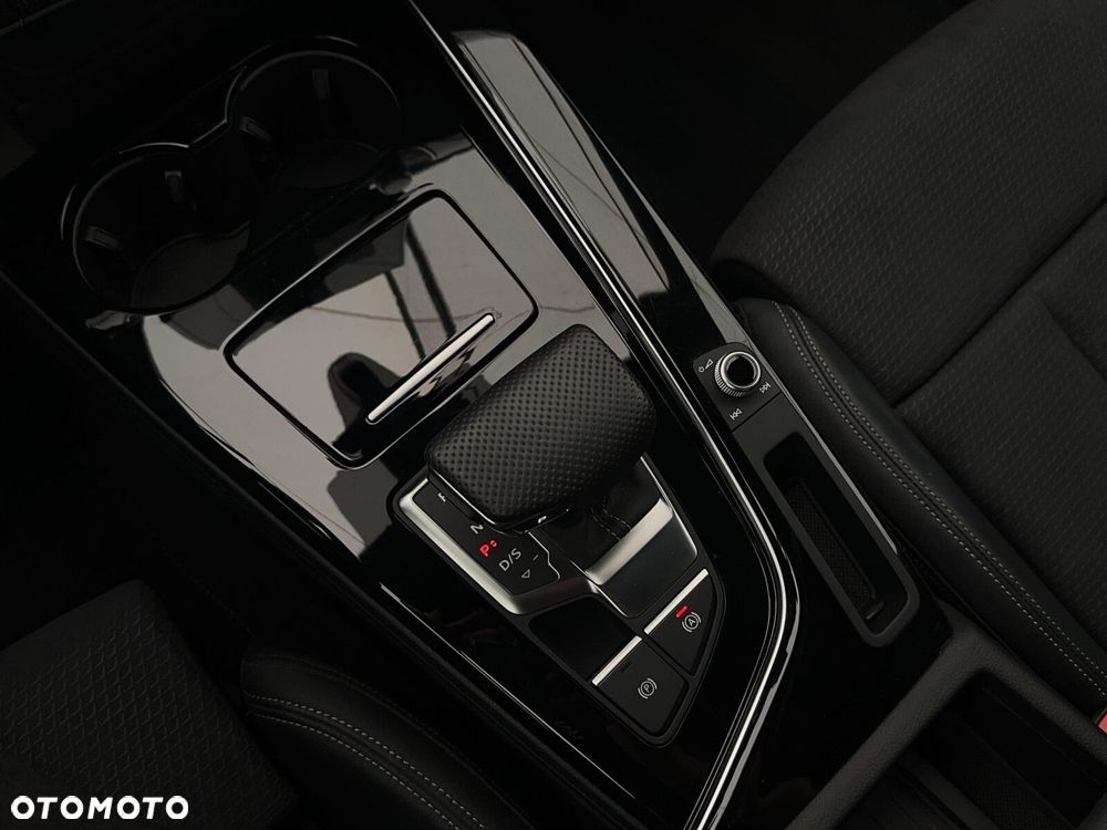 Audi A4 Limousine - 26