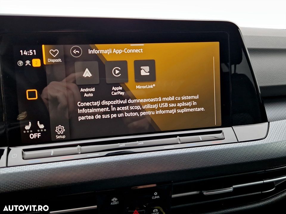 Volkswagen Golf 2.0 TDI SCR DSG Life - 19