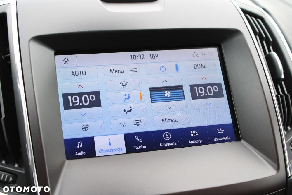Ford S-Max - 32