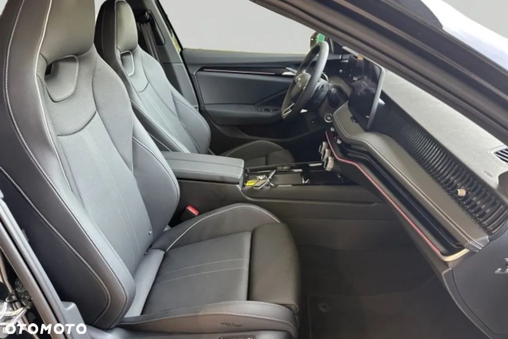 Skoda Superb 2.0 TDI SCR Sportline DSG - 15