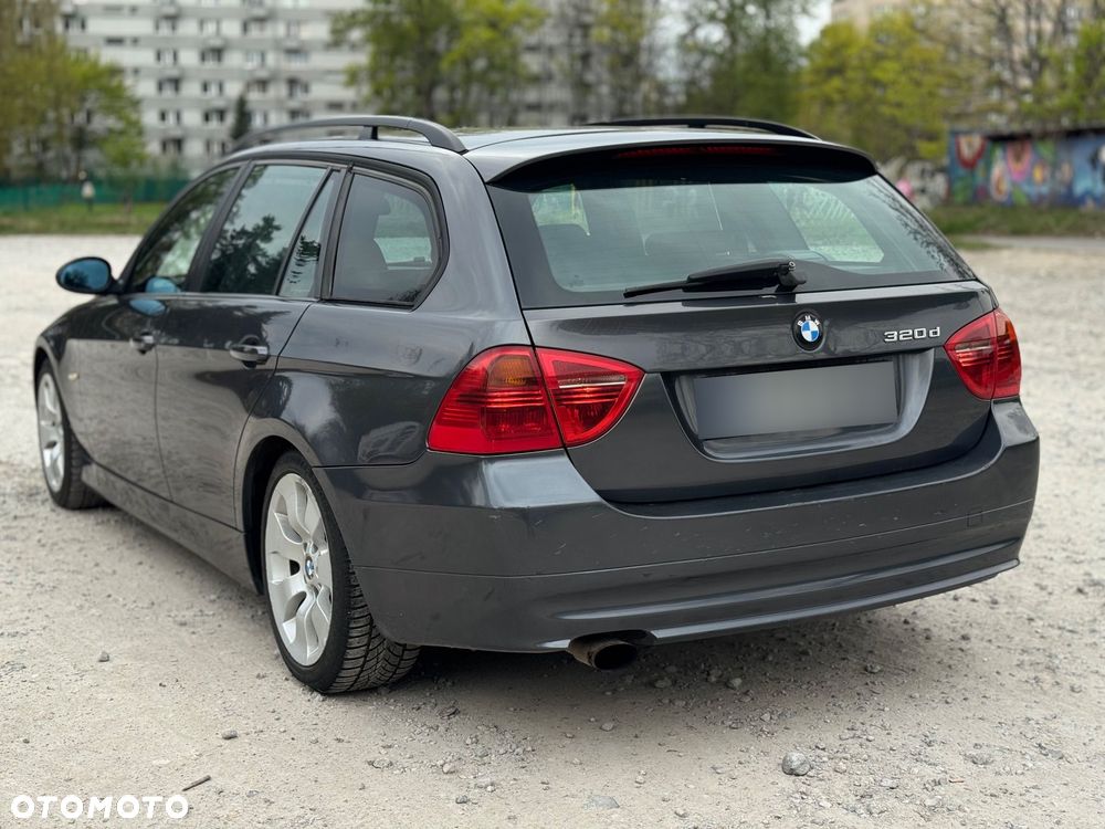 BMW Seria 3 320d - 5