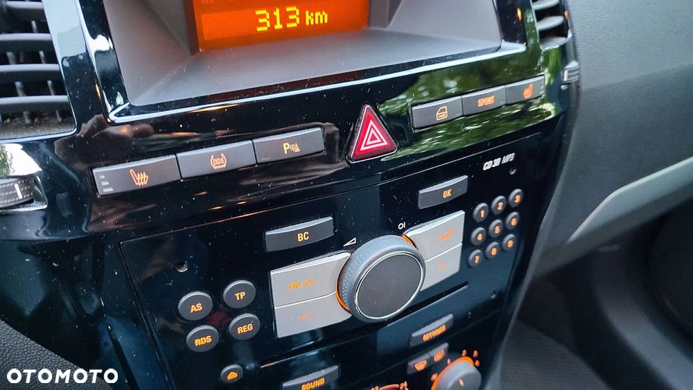 Opel Zafira 1.8 Cosmo - 31