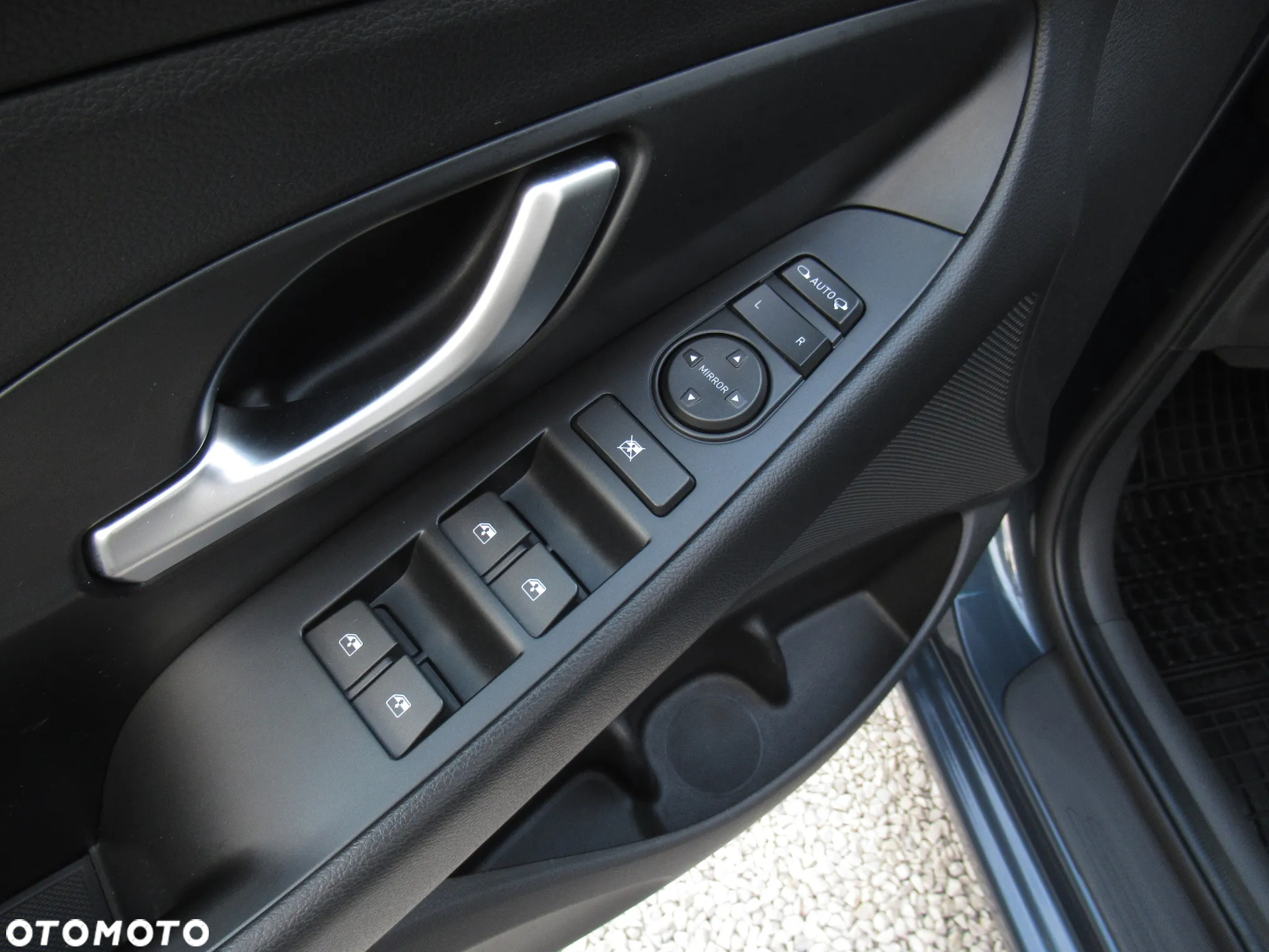 Hyundai i30 1.5 DPI Comfort - 35