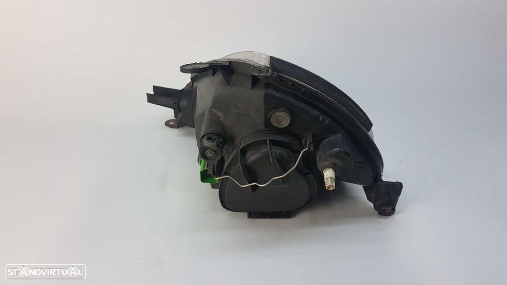 FAROL DIREITO FORD KA (CCQ) COLLECTION - 8