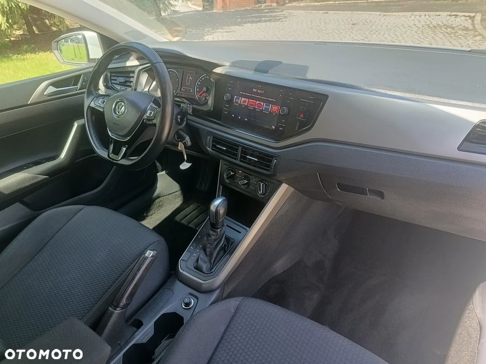 Volkswagen Polo - 11