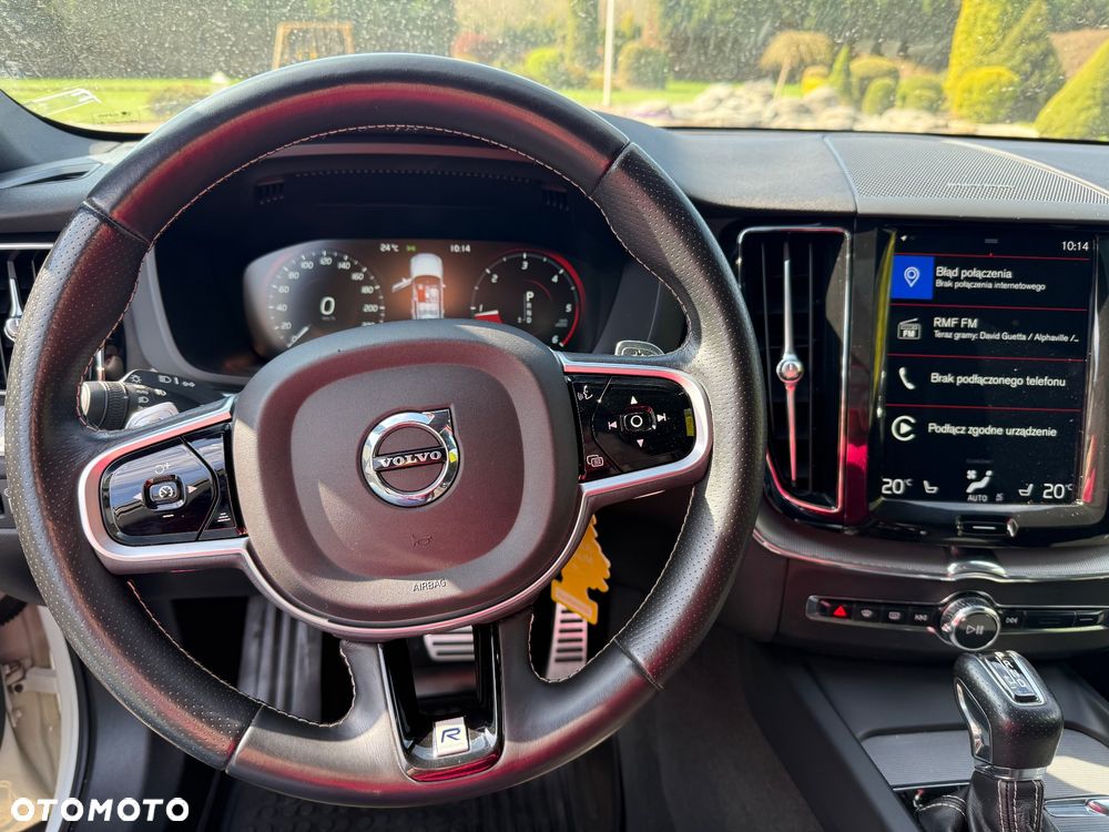 Volvo XC 60 D5 AWD R-Design - 2