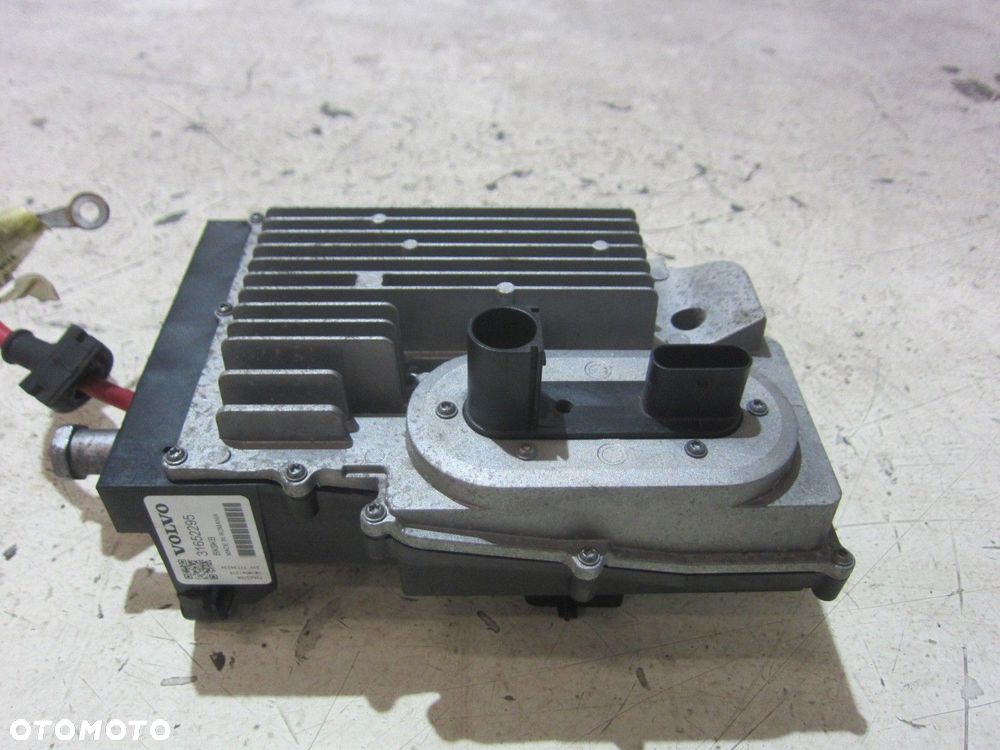 VOLVO XC60 II XC 60 MODUŁ STEROWNIK NAPIĘCIA AKUMULATORA 31652295 18R- - 3