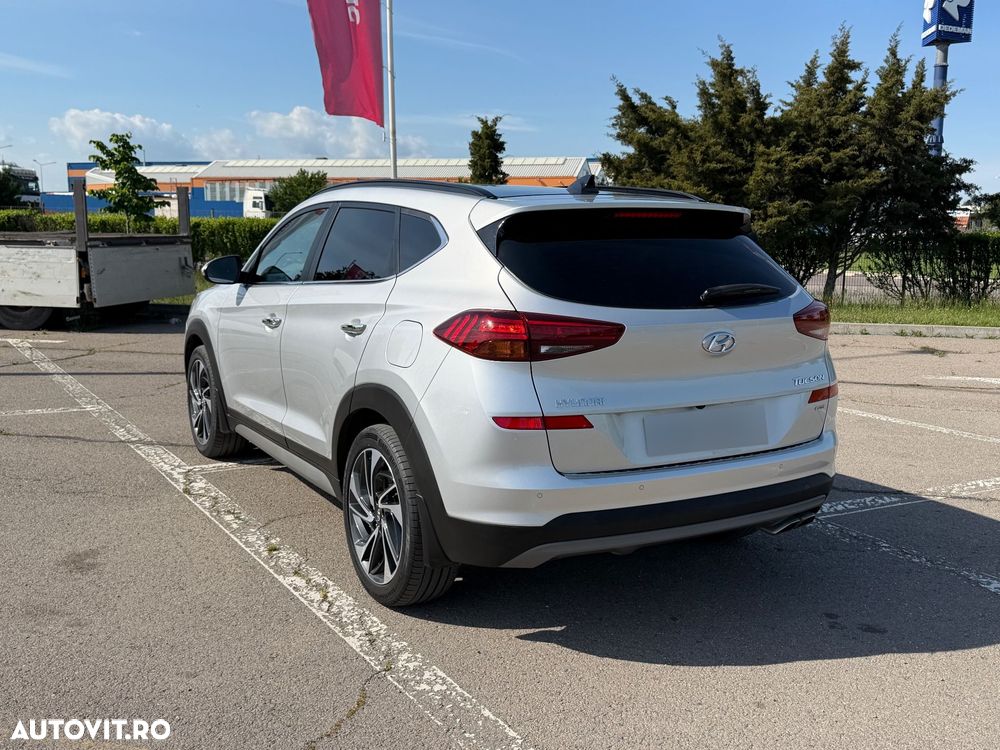 Hyundai Tucson 2.0 CRDI 4WD 8AT Luxury - 2