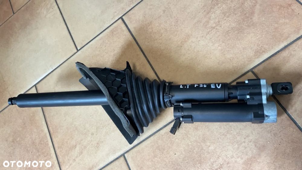 SIŁOWNIK KLAPY BAGAŻNIKA LEWY TYŁ 7330627 BMW F36 EUROPA - 1