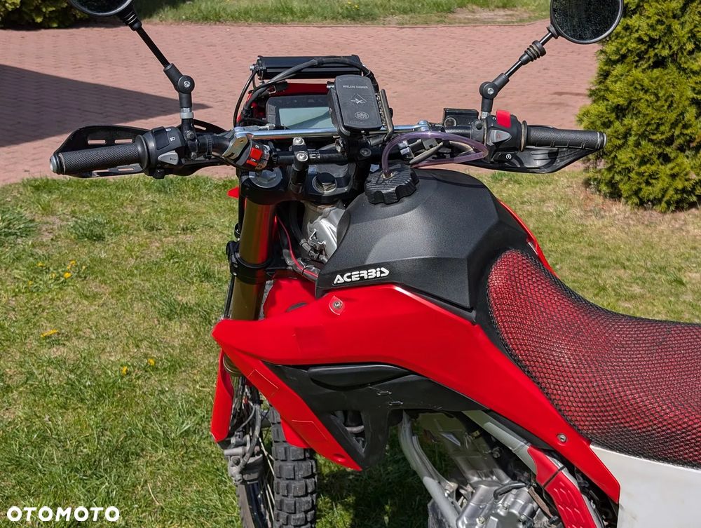 Honda CRF - 3