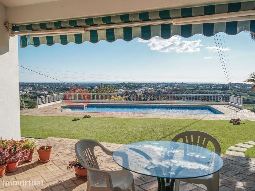 Moradia T3 com Vista Panorâmica em Loulé: Oportunidade de Investimento - Grande imagem: 5/35