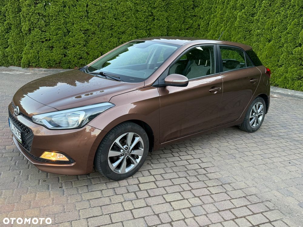 Hyundai i20 1.4 - 12