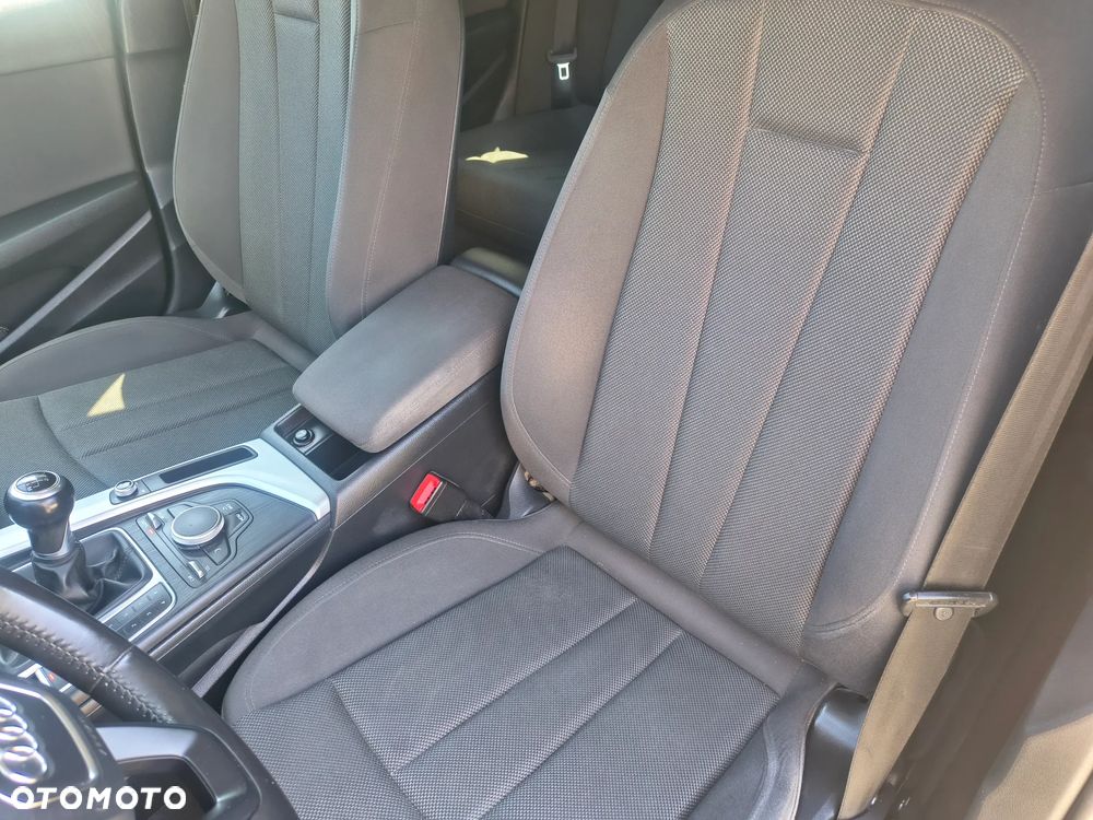 Audi A4 Avant 2.0 TDI DPF clean diesel Ambiente - 16