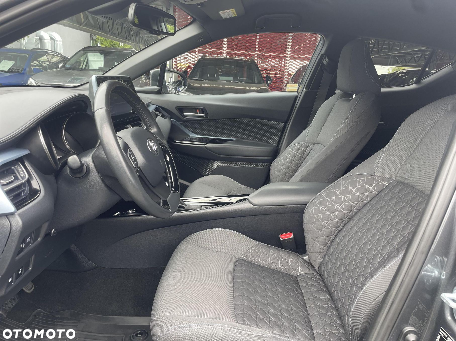 Toyota C-HR - 20