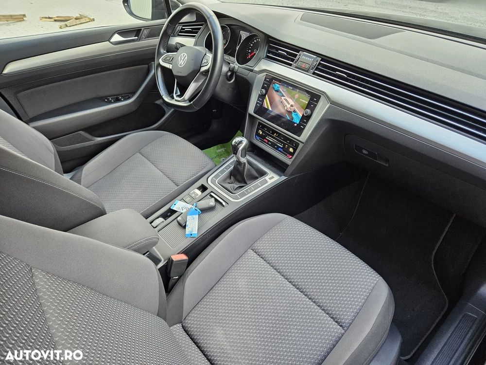 Volkswagen Passat - 5