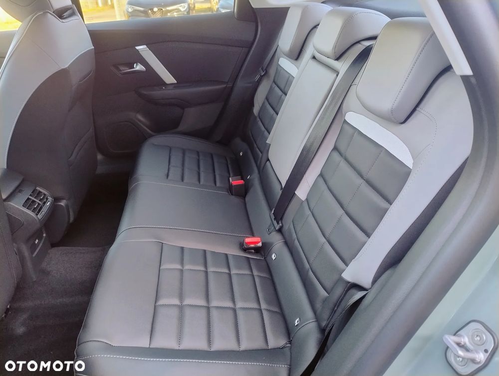 Citroën C4X 1.2 mHEV Max eDCT6 - 28