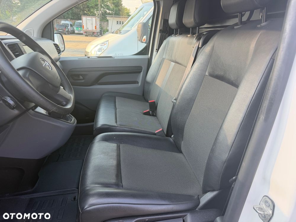 Opel VIVARO - 12