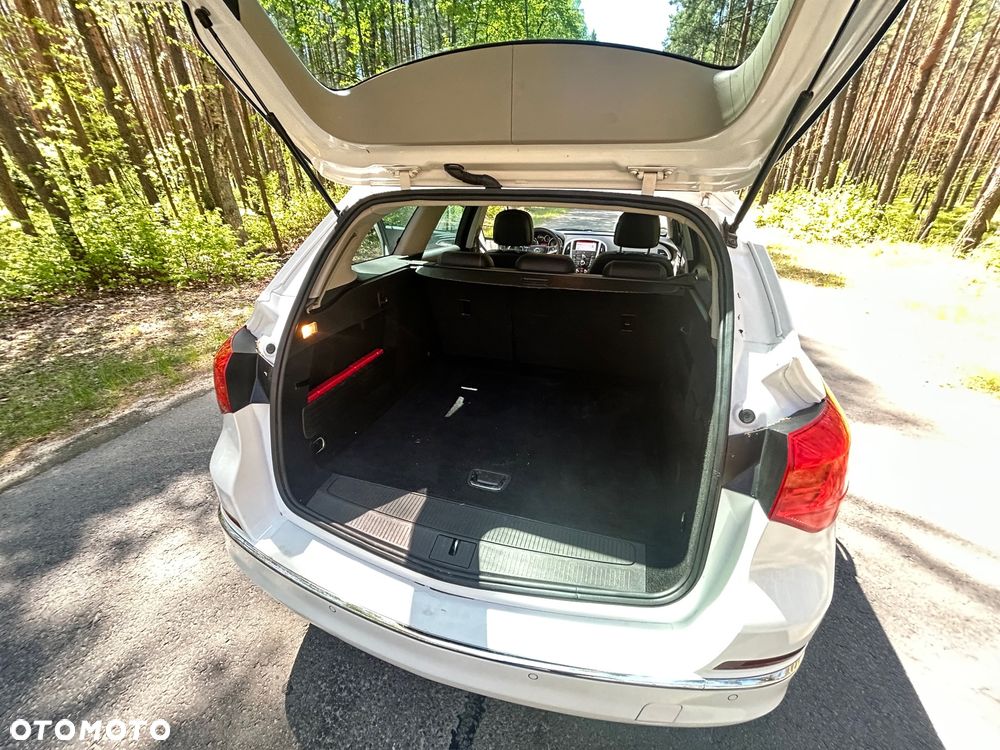 Opel Astra 1.4 Turbo Style - 22