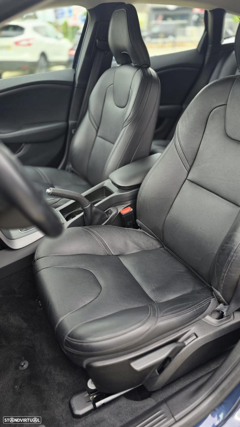 Volvo V40 1.6 D2 Kinetic - 22
