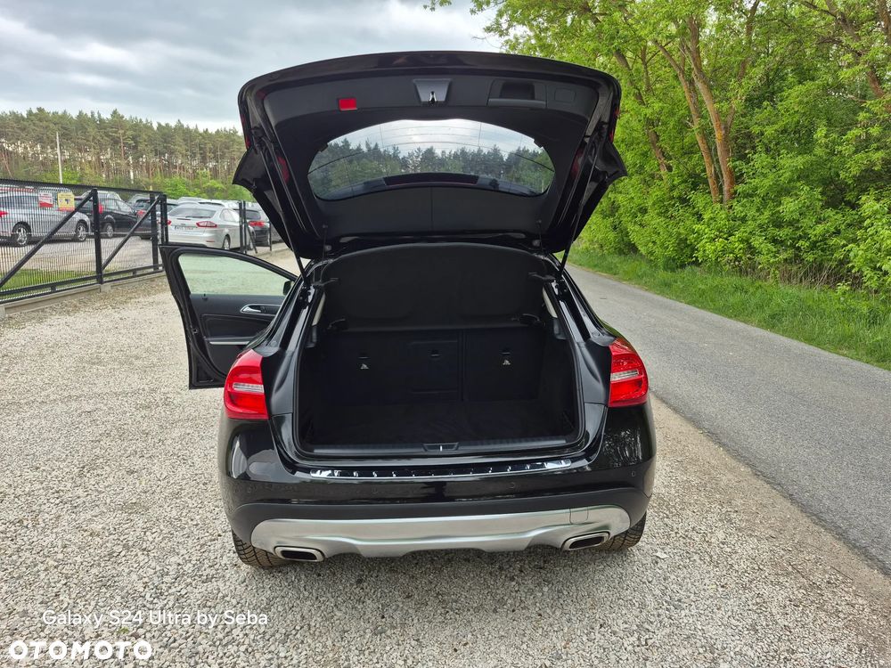Mercedes-Benz GLA 200 7G-DCT - 18