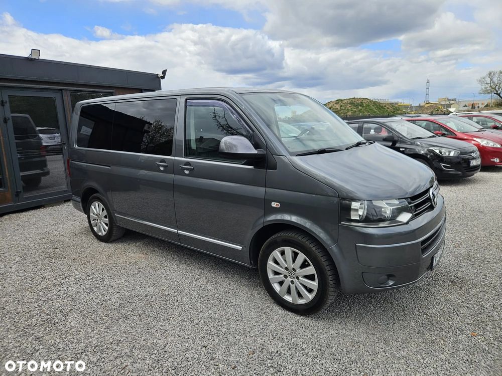 Volkswagen Multivan - 10