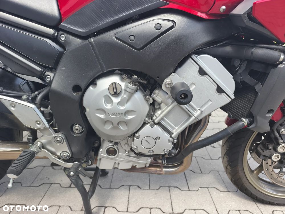 Yamaha FZ - 20