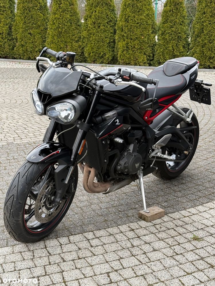 Triumph Street Triple - 6
