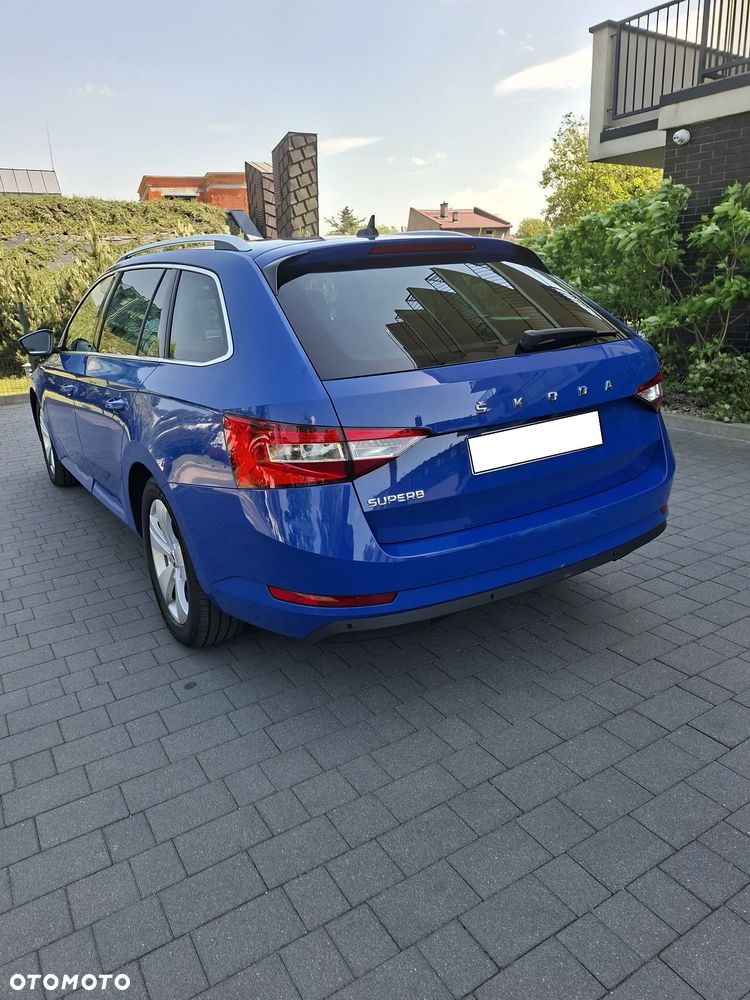 Skoda Superb 2.0 TDI Ambition DSG7 - 12
