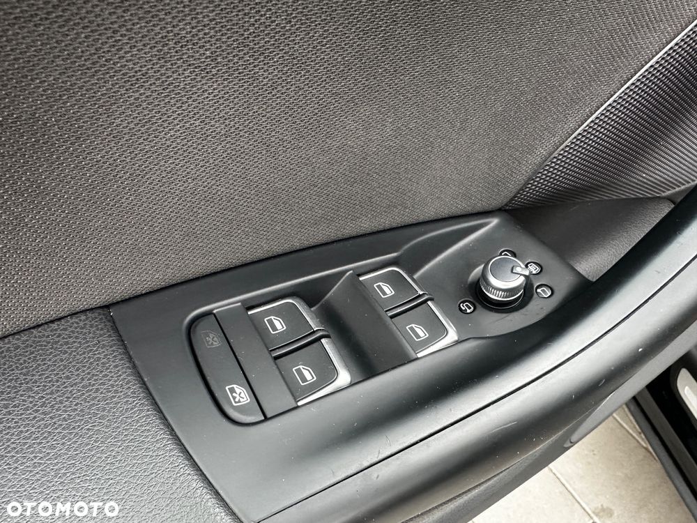 Audi Q3 2.0 TDI Quattro S tronic sport - 23