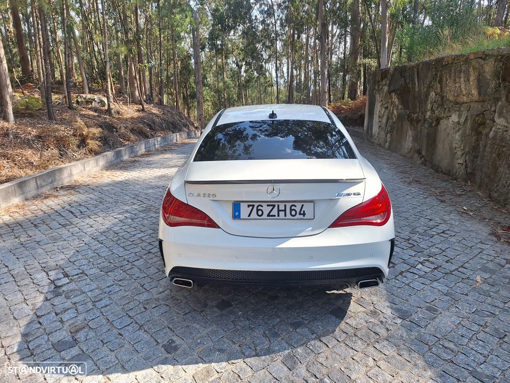 Mercedes-Benz CLA 220 CDI 7G-DCT AMG Line - 2