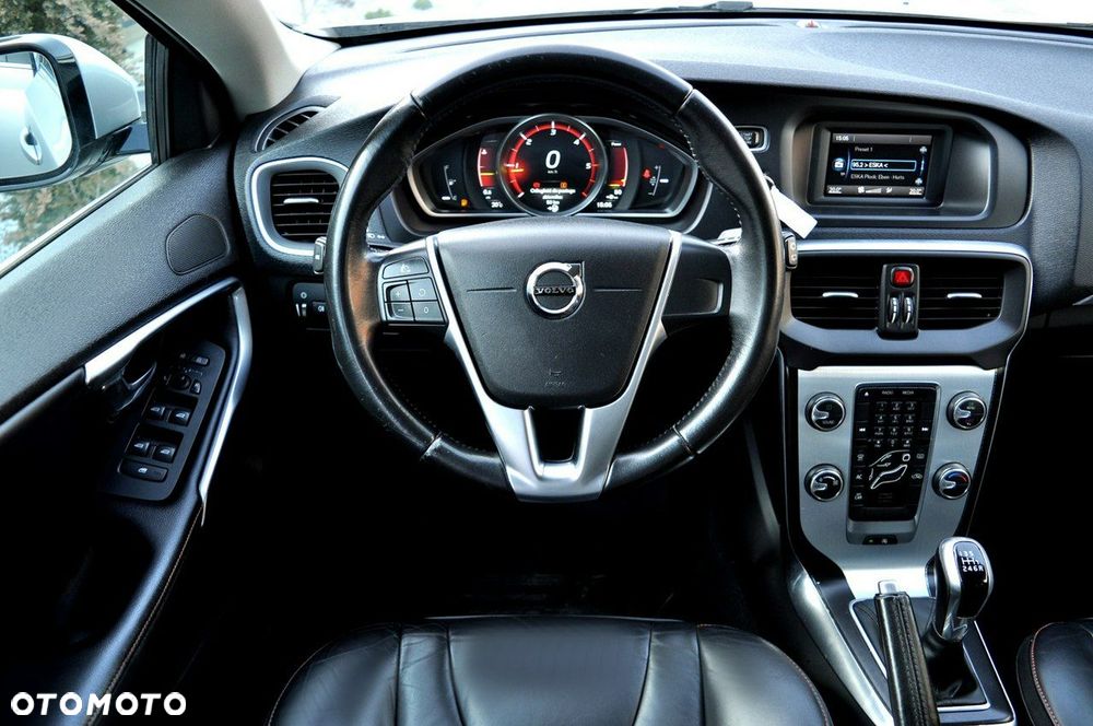 Volvo V40 D2 Drive-E Ocean Race - 7