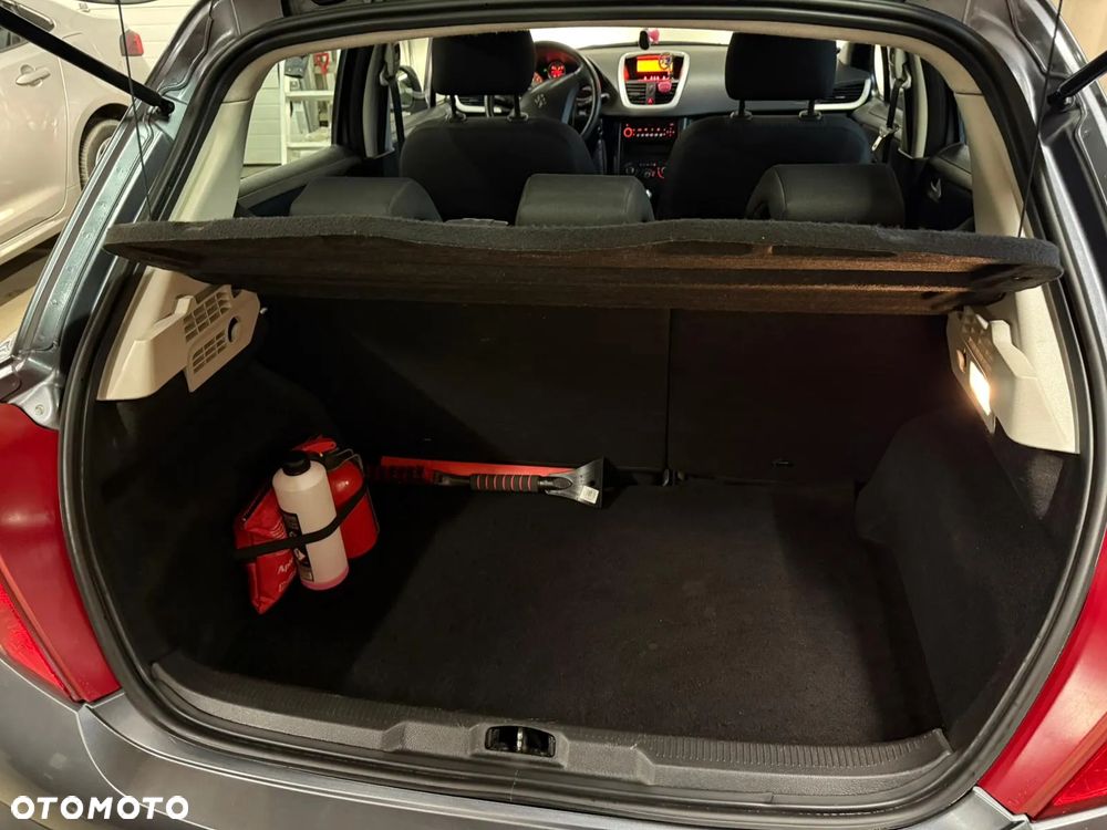 Peugeot 207 1.4 Millesim 200 - 12