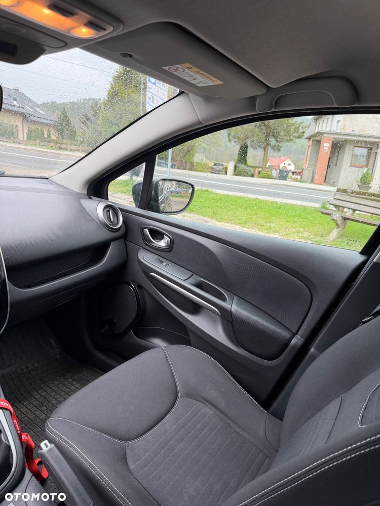 Renault Clio 1.2 16V Limited - 15