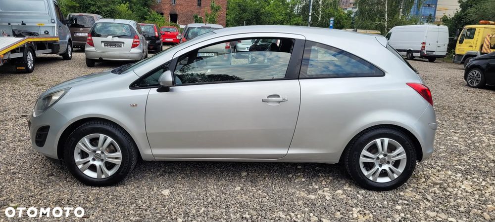 Opel Corsa - 10