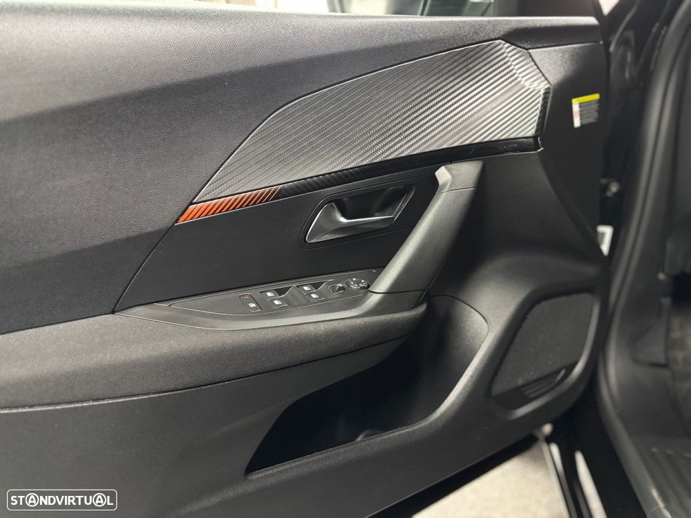 Peugeot e-2008 50 kWh Allure - 8