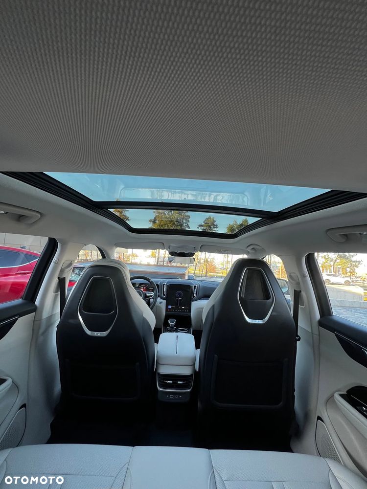 Hongqi HS3 1.5T FWD - 10