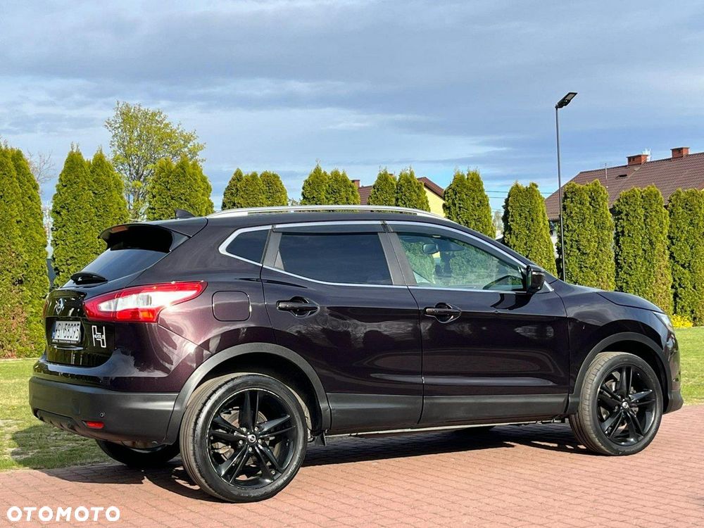 Nissan Qashqai - 25