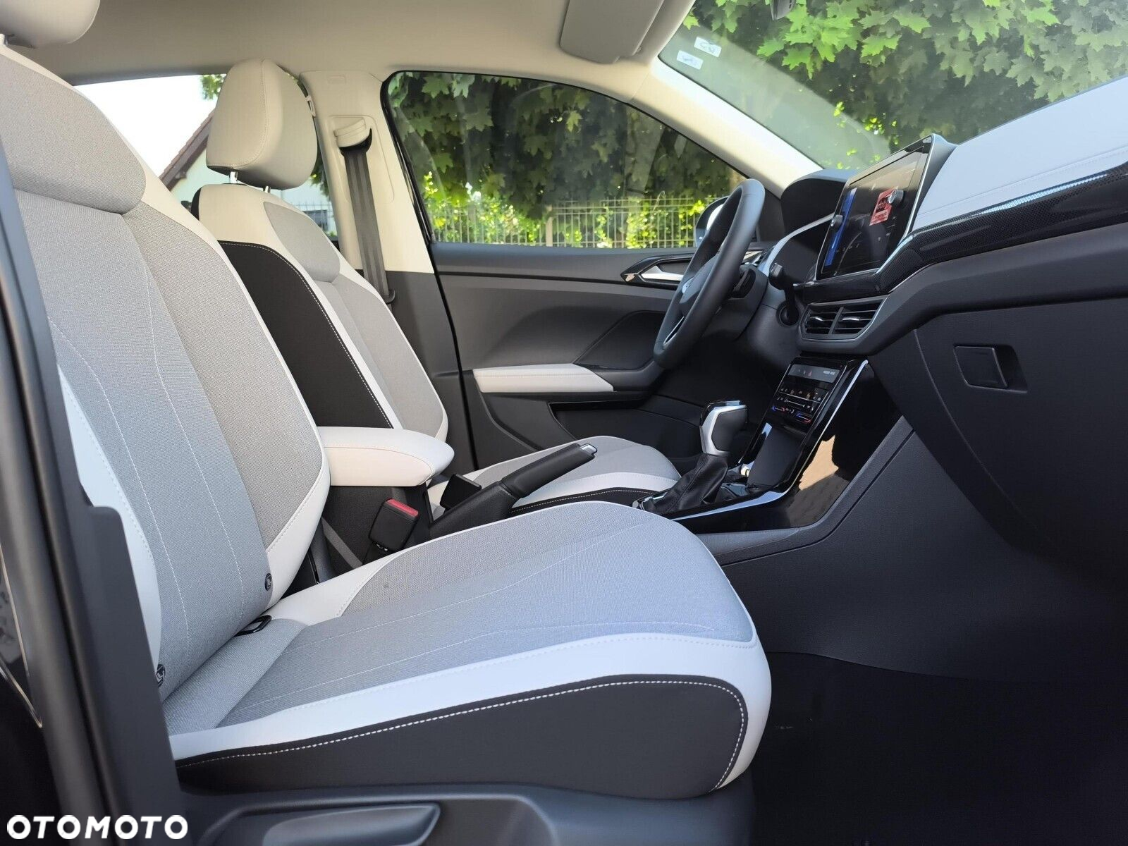 Volkswagen T-Cross - 21