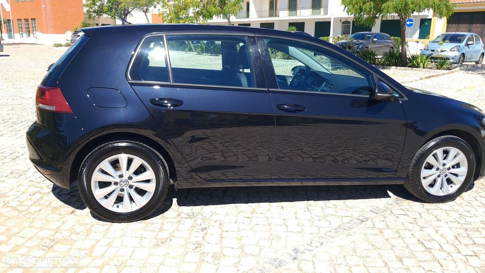 VW Golf 1.6 TDi BlueMotion Confortline - 8