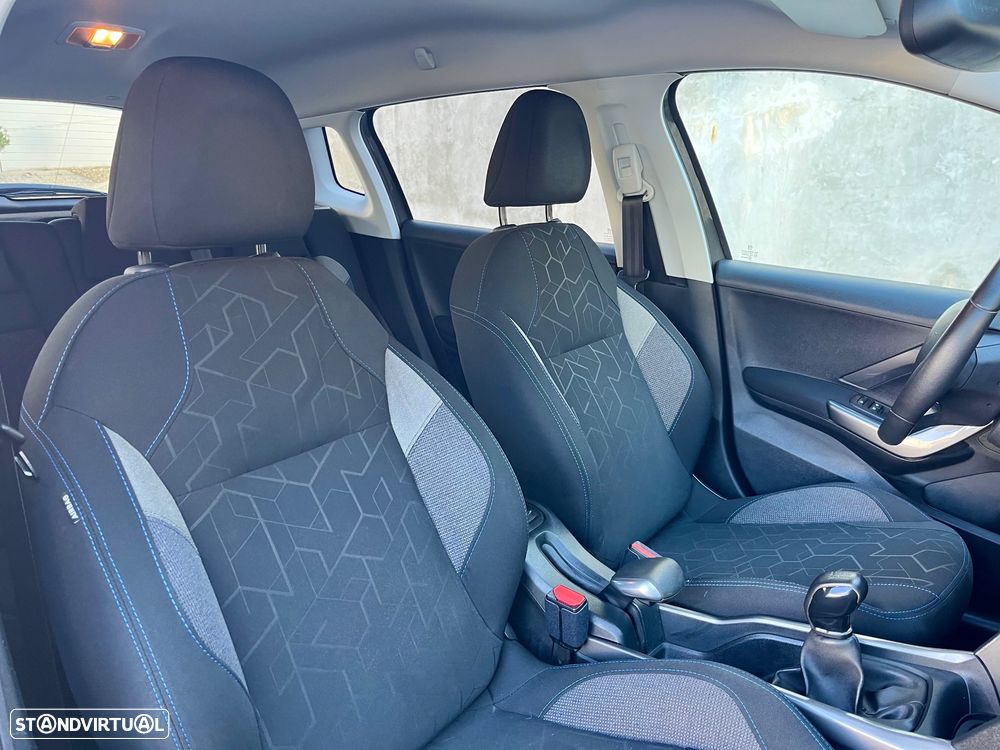 Peugeot 2008 1.2 PureTech Style - 22