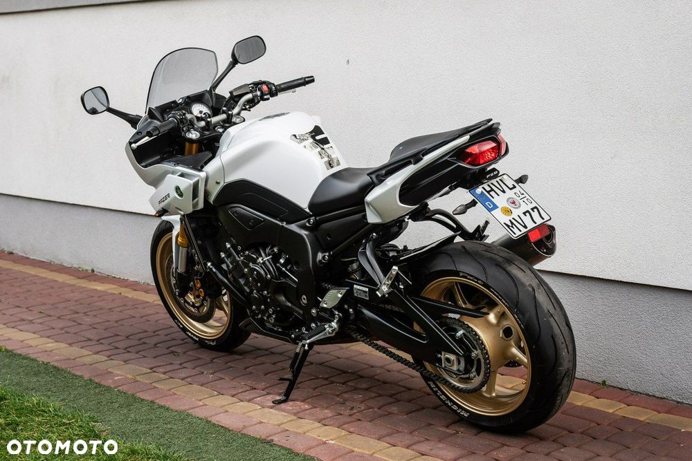 Yamaha FZ - 4