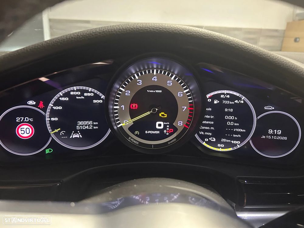 Porsche Panamera 4 E-Hybrid 10 Years Edition - 5