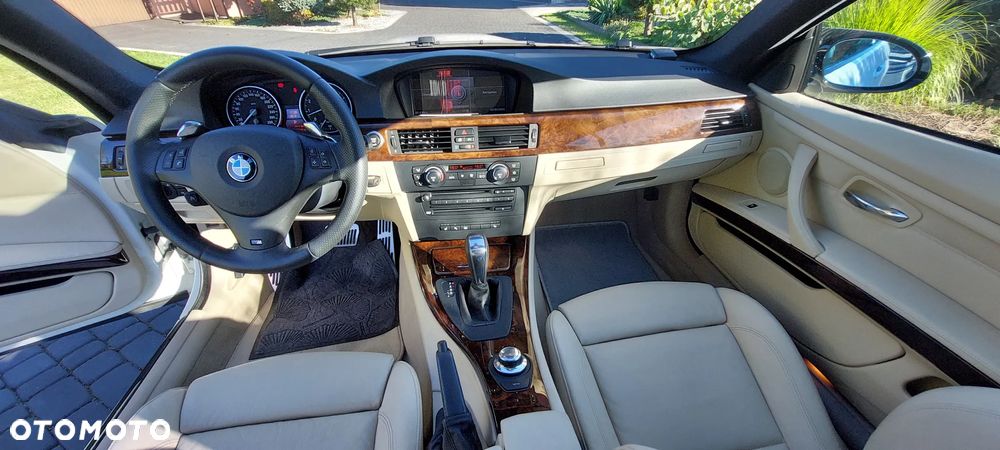 BMW Seria 3 335i - 23