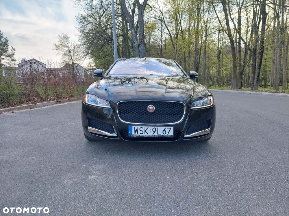 Jaguar XF - 8