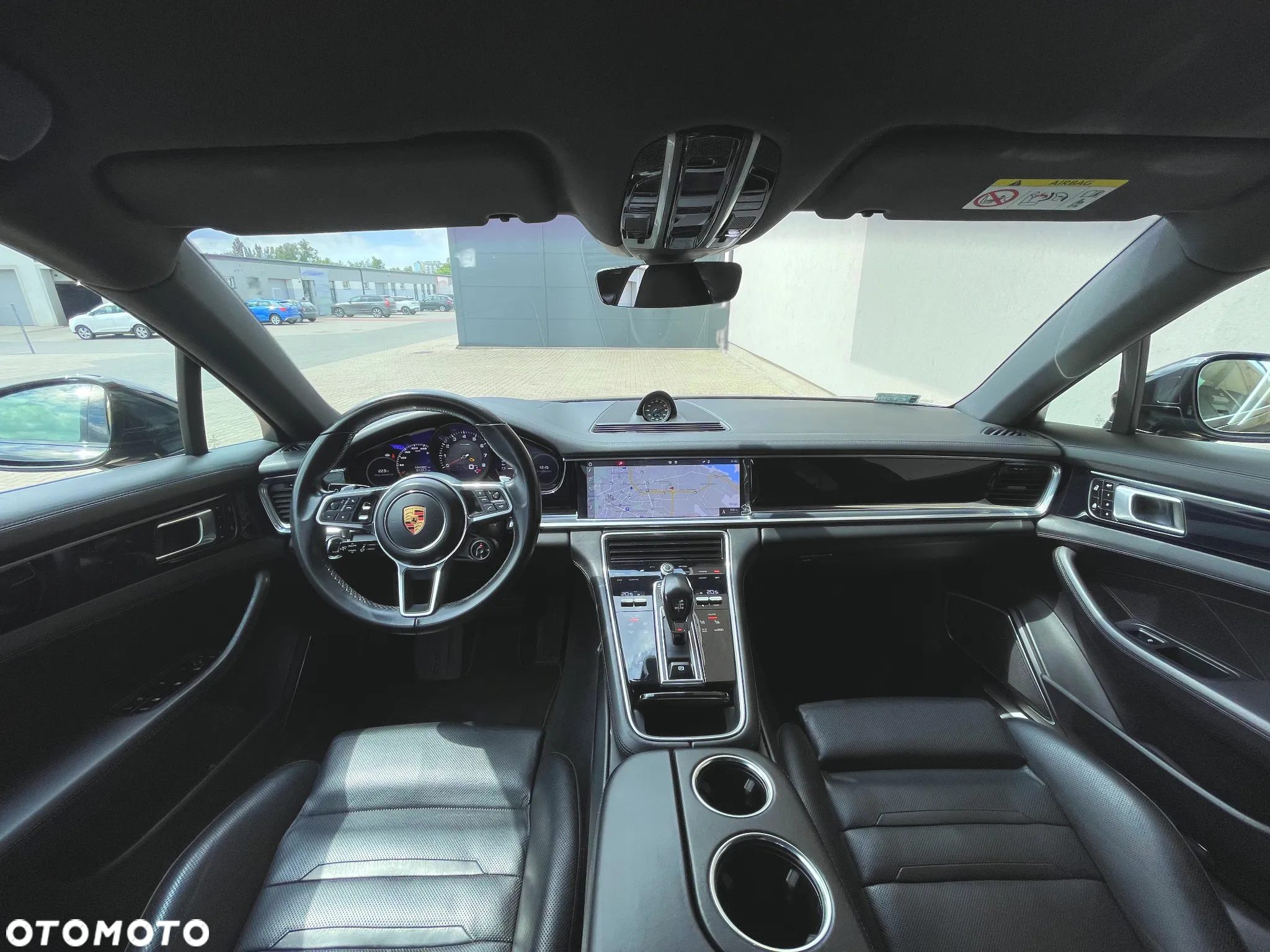 Porsche Panamera 4 - 10