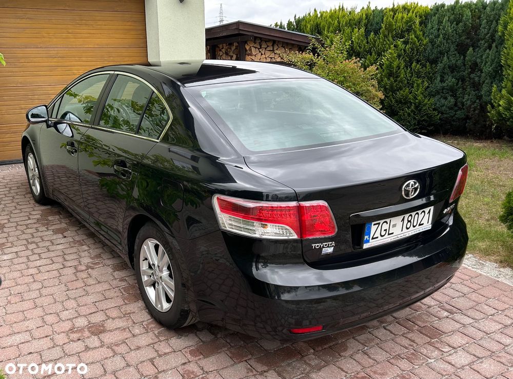Toyota Avensis 1.8 Luna MS - 8