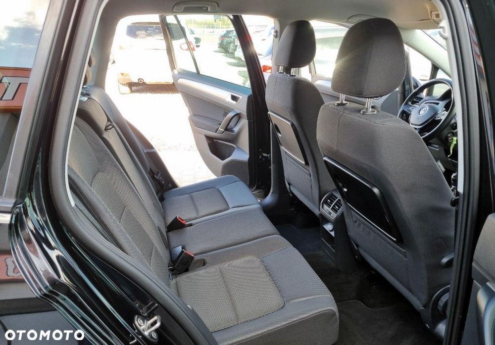 Volkswagen Golf Sportsvan - 12