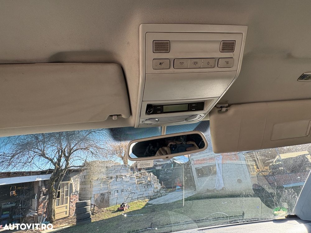 Volkswagen Transporter Multivan Highline - 12